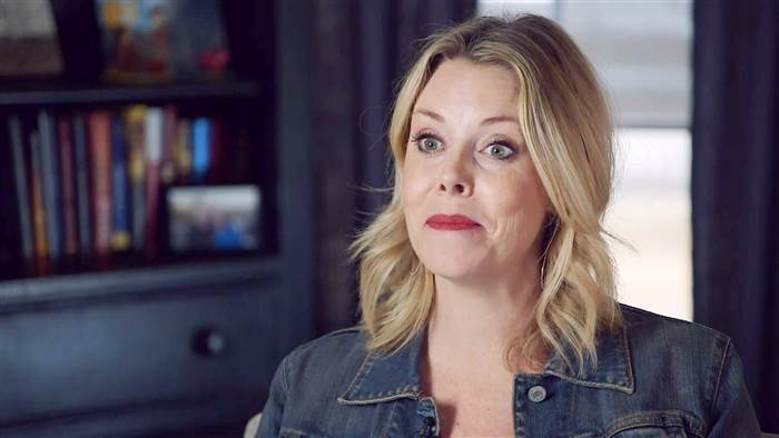 Cô giáo Mỹ công bố lương trên Facebook khiến cộng đồng rúng động