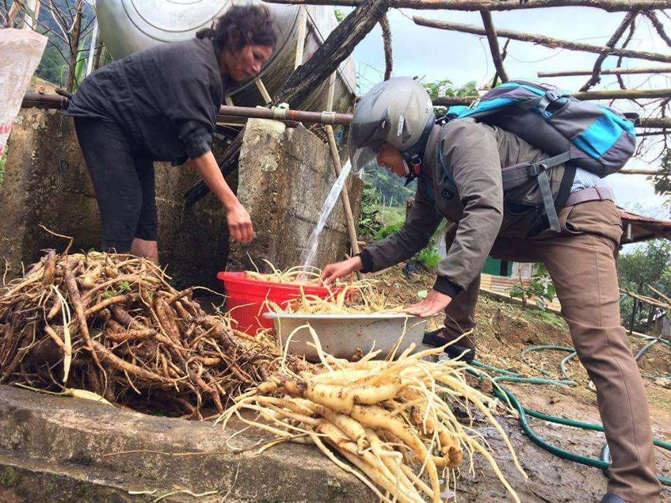 Một thời khó tin: Bao tải sâm Ngọc Linh đổi 1 chiếc áo