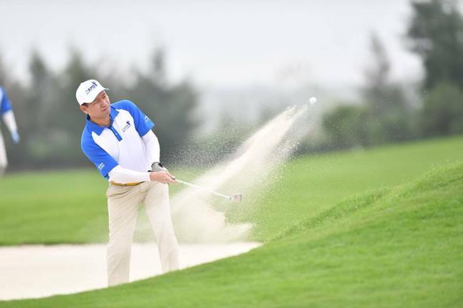 Golfer Nguyễn Minh Tuấn vô địch FLC AMD golf 2018