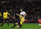 Kane nổ súng, Tottenham phả hơi nóng vào gáy Liverpool