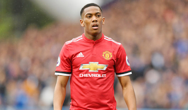 Martial vùng vằng bỏ MU, Arsenal kích 