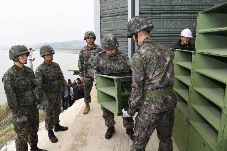 Triều-Hàn bắt đầu tháo loa tuyên truyền dọc biên giới