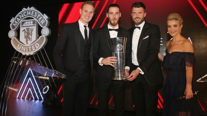 Lập kỷ lục khó tin, De Gea đi vào lịch sử MU