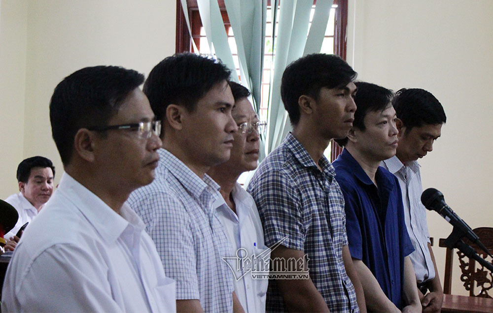 Diễn biến bất ngờ tại toà xử cựu GĐ ngân hàng và đại gia thuỷ sản