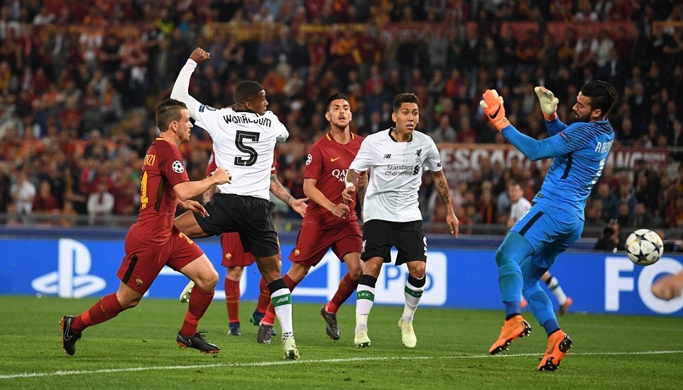 Liverpool đoạt vé chung kết Champions League đầy kịch tính