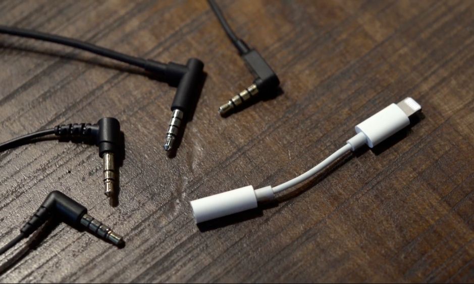 Apple bỏ hẳn cổng cắm tai nghe jack 3.5mm trên iPhone 2018