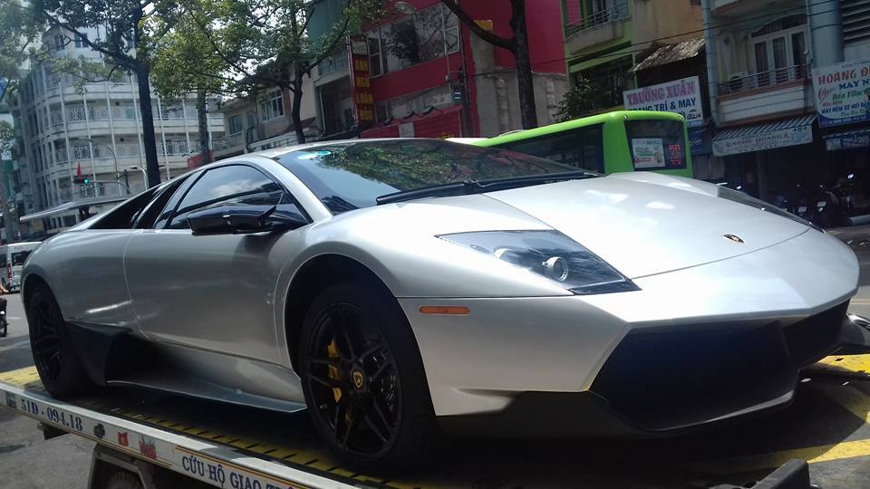 Đặng Lê Nguyên Vũ tậu Lamborghini độc nhất Việt Nam