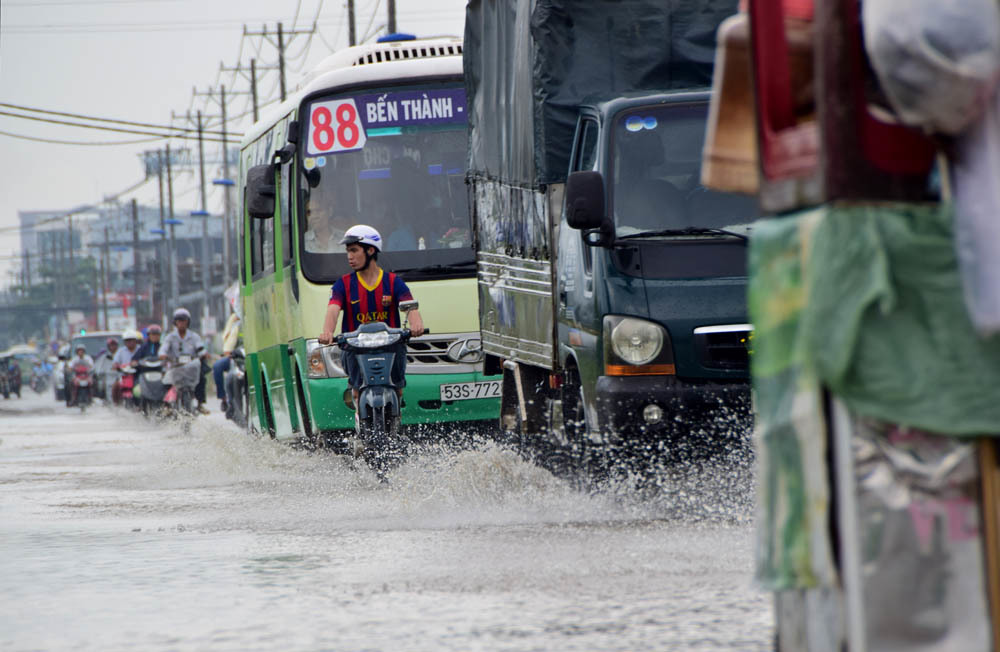 Dự báo thời tiết 4/5: Sài Gòn mưa 4 ngày, Đà Lạt rét 16 độ