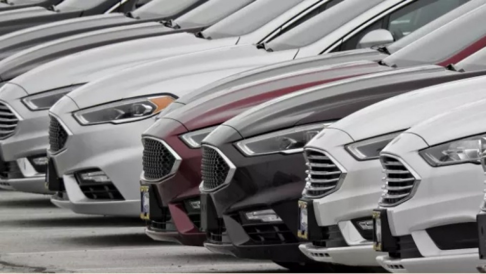 Xe Nhật, xe Đức hưởng thuế 0%: Ô tô hạng sang giảm giá mạnh