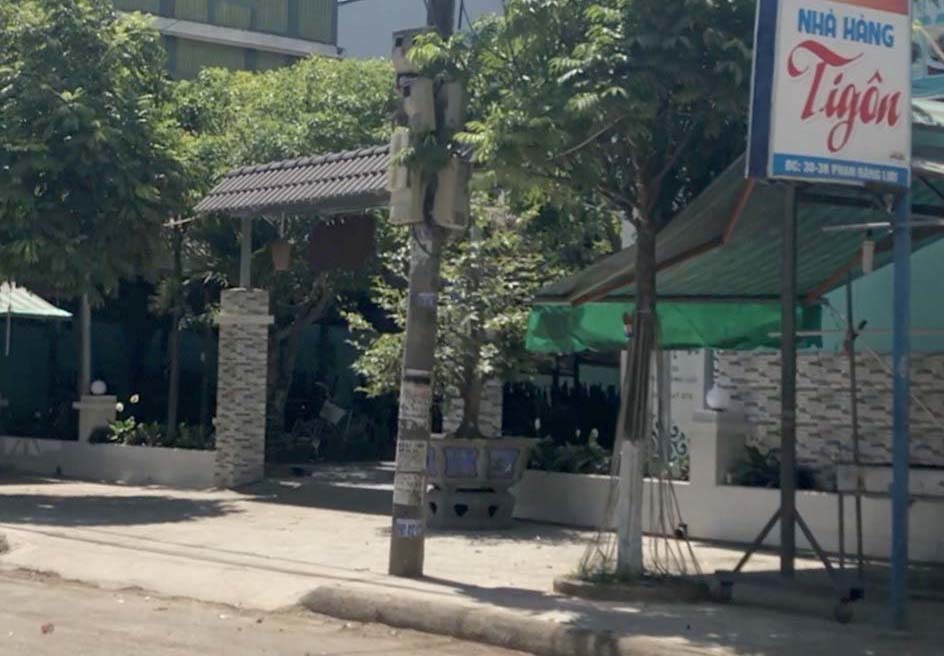 Nổ súng bắt chết người ở nhà hàng rồi bỏ trốn