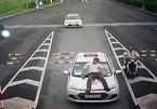 Tài xế taxi liều lĩnh hất nhân viên an ninh sân bay Nội Bài lên nắp capo