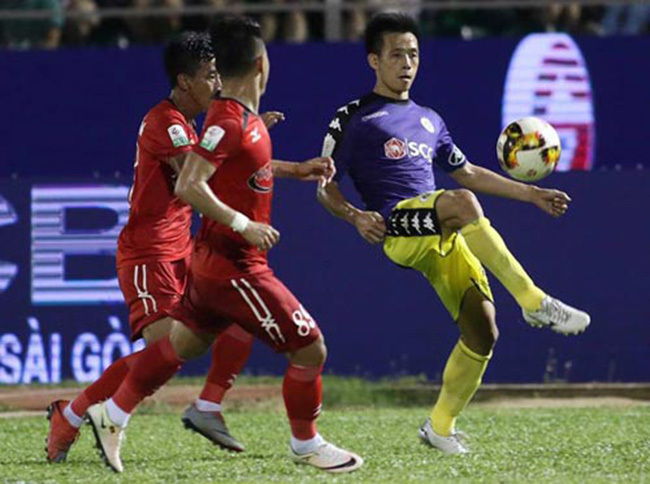 Công Vinh bỏ đội bóng, HLV Miura thua đậm Hà Nội FC