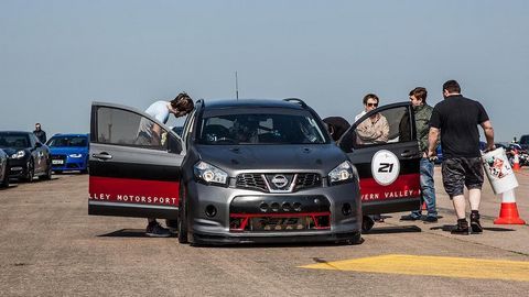 Khám phá chiếc xe độ SUV Nissan Qashqai nhanh nhất thế giới