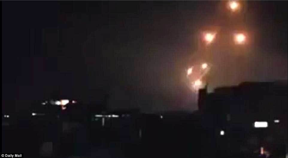 Iran lần đầu tấn công trực tiếp Israel