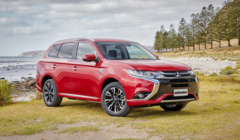 Ô tô SUV 5 chỗ khan hàng, đồng loạt rủ nhau tăng giá