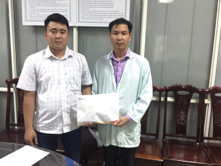 Bạn đọc giúp đỡ gia đình ba mẹ con bị bỏng hơn 178 triệu đồng
