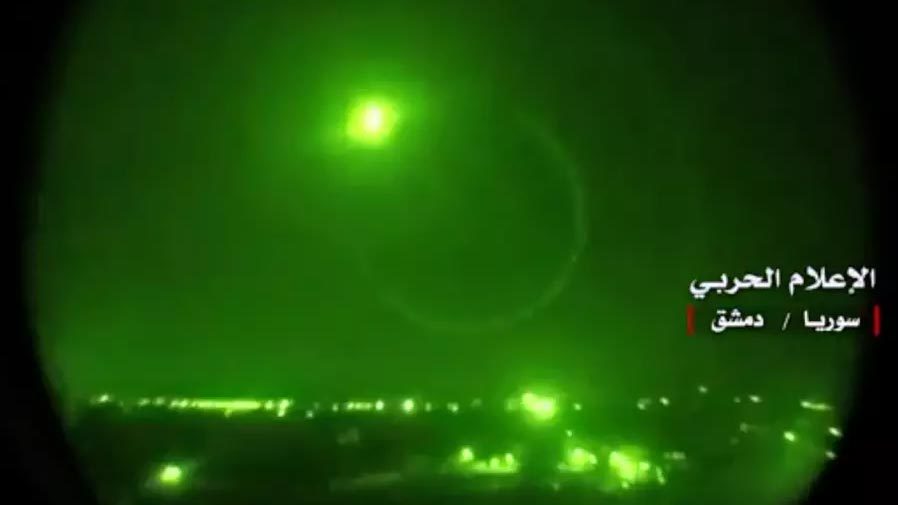 phòng không Syria chặn tên lửa Israel