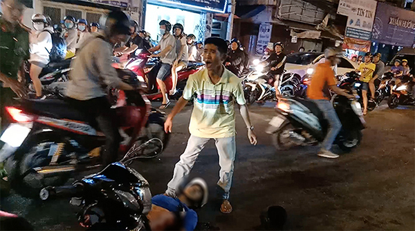 Nóng: Bắt được 1 nghi can vụ đâm 2 hiệp sĩ tử vong trên phố Sài Gòn