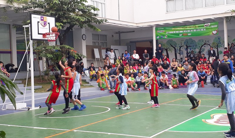 Vui nhộn giải Bóng rổ Học sinh tiểu học Hà Nội lần thứ 13