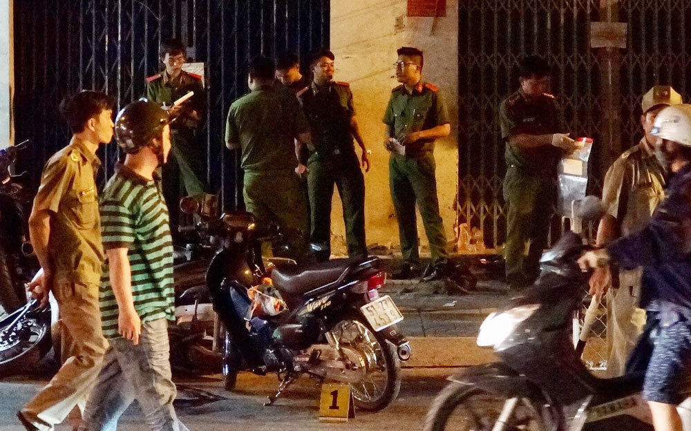 Công an nói “khác phường” khi dân báo tin nhóm hiệp sĩ bị cuồng sát