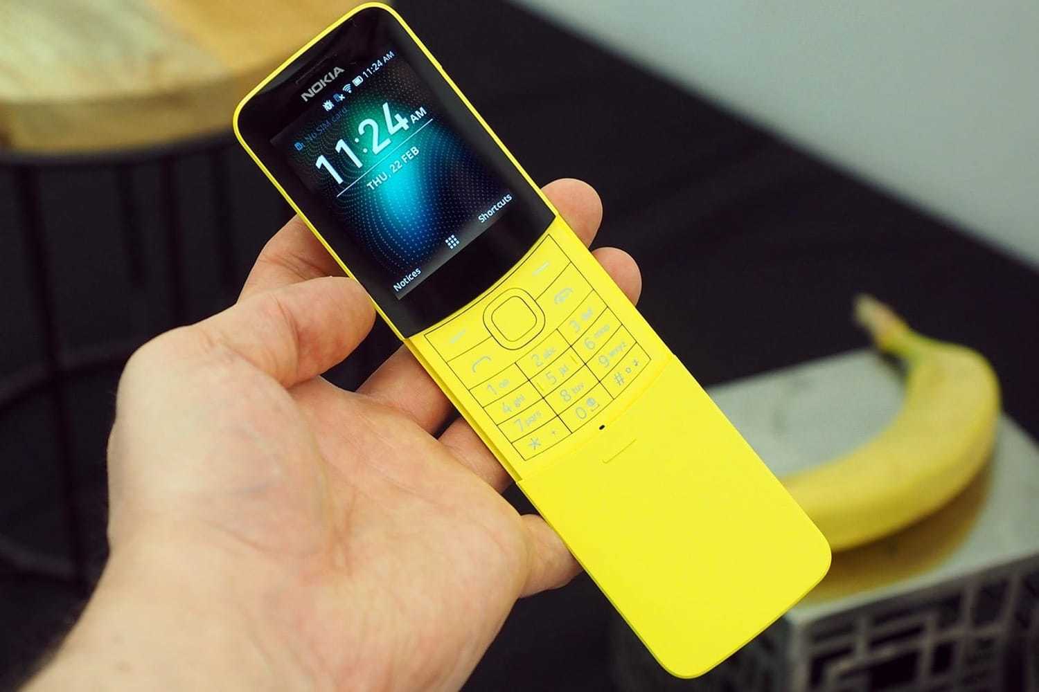 Nokia 8110 'tái sinh' ra mắt tại Việt Nam với giá 1,68 triệu đồng