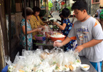Bếp ăn từ thiện của người phụ nữ đơn thân ở Sài Gòn