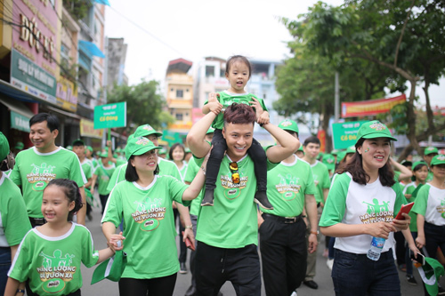 Hà Nội: Thiếu nữ 14 tuổi bị hiếp dâm, đe dọa bằng clip "nóng"