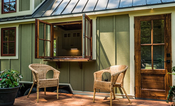 Bị 'giam lỏng' để được nàng dâu trả công liệu có đáng?