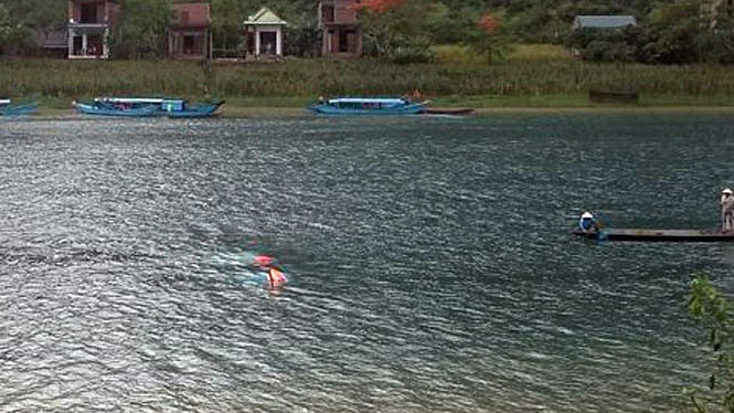 Lốc xoáy ở Phong Nha đánh úp thuyền, nữ du khách Hà Nội thiệt mạng