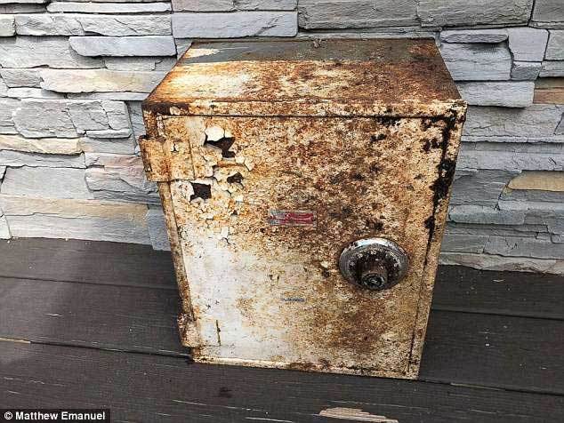 Tìm thấy kho vàng, kim cương khi dọn vườn