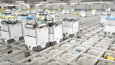 Xem hàng ngàn robot tự phối hợp đóng gói đơn hàng