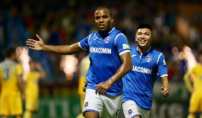 Eydison gỡ hòa 1-1 cho Than Quảng Ninh