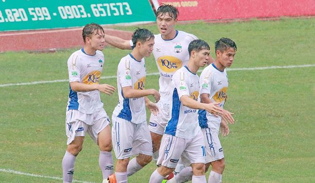 HAGL bất bại 6 trận: Thấy đỏ chắc gì đã chín, bầu Đức ơi!