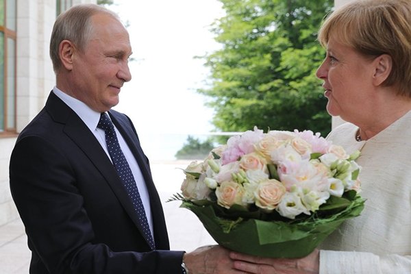 Những lần "mắc lỗi" với phụ nữ của ông Putin