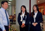 2 nữ sinh VN giành giải khoa học kỹ thuật quốc tế