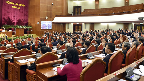 Sếp giữ nhiều chức chỉ hưởng 1 lương cao nhất