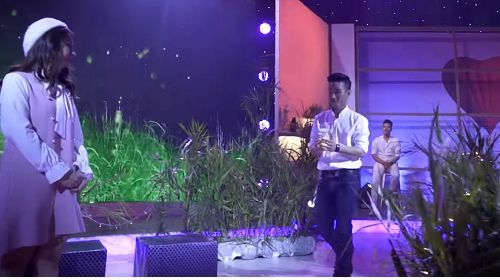 Minh Thiện và màn tỏ tình bằng rừng đom đóm vô cùng lãng mạn