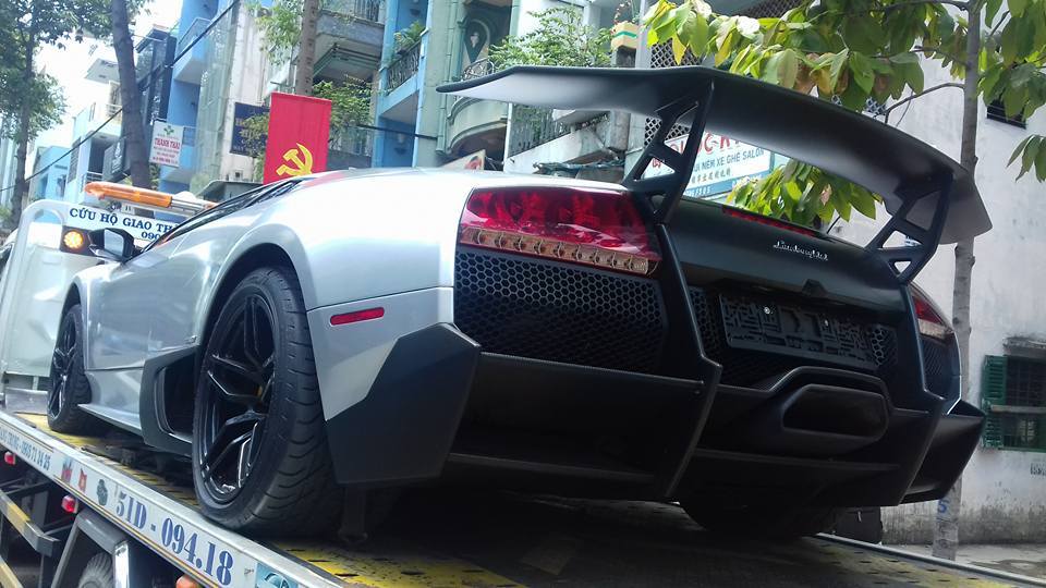 Siêu xe 'bò vàng' Lamborghini:  Cuộc đua ngầm của các tay chơi đại gia Việt