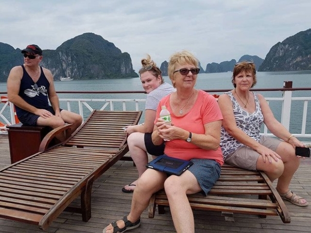 ‘Chuyến đi kinh dị’ cho khách Úc đến Hạ Long: Phạt kẻ bán tour lừa