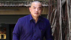 Dũng Thẹo: Đại gia ô tô lừa đảo trăm tỷ bỏ trốn bị bắt tại Mỹ Dũng Thẹo: Đại gia ô tô lừa đảo trăm tỷ bỏ trốn bị bắt tại Mỹ