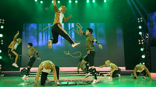 Phần thi của nhóm võ Lửa Thiêng