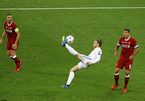 Quay chậm Gareth Bale vẽ siêu phẩm vào lưới Liverpool