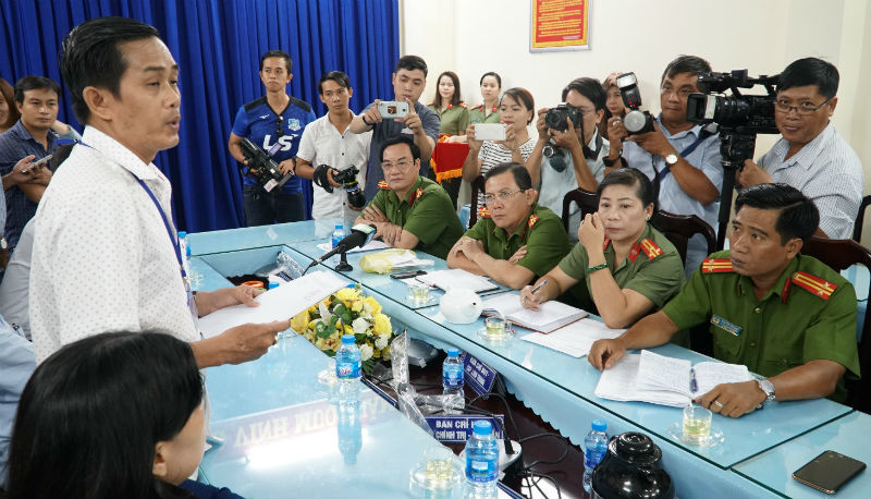 Khen thưởng nóng những người dũng cảm vụ cướp giật đâm người trên phố Sài Gòn