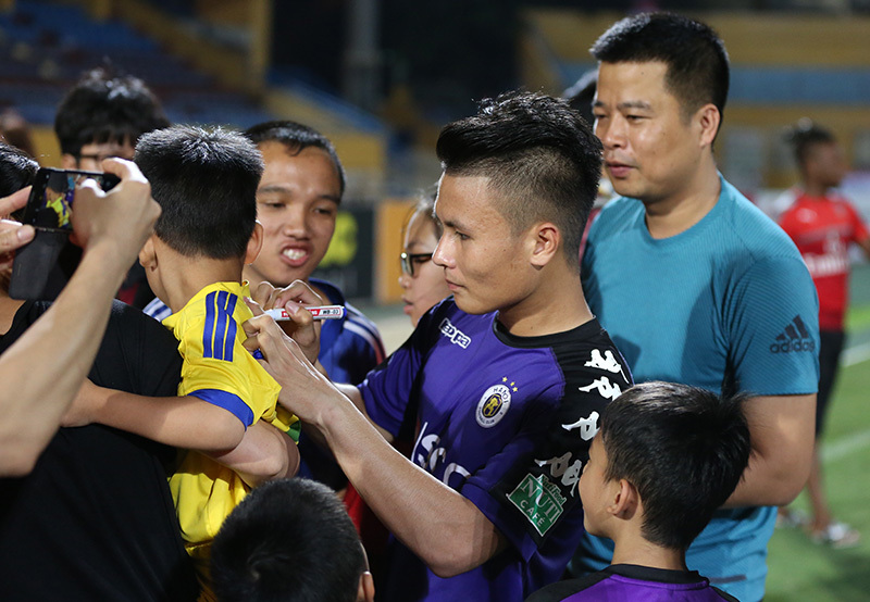 Quang Hải,Hà Nội FC,SLNA,V-League