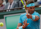 Nadal vào vòng 2 Roland Garros sau loạt "đấu súng" căng thẳng