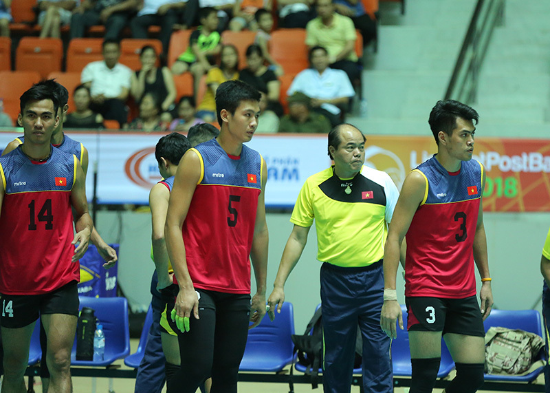 Thua Kazakhstan, tuyển Việt Nam tái đấu Thái Lan ở bán kết