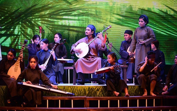 Vở cải lương 'Thầy Ba Đợi' khiến nhiều người rơi nước mắt