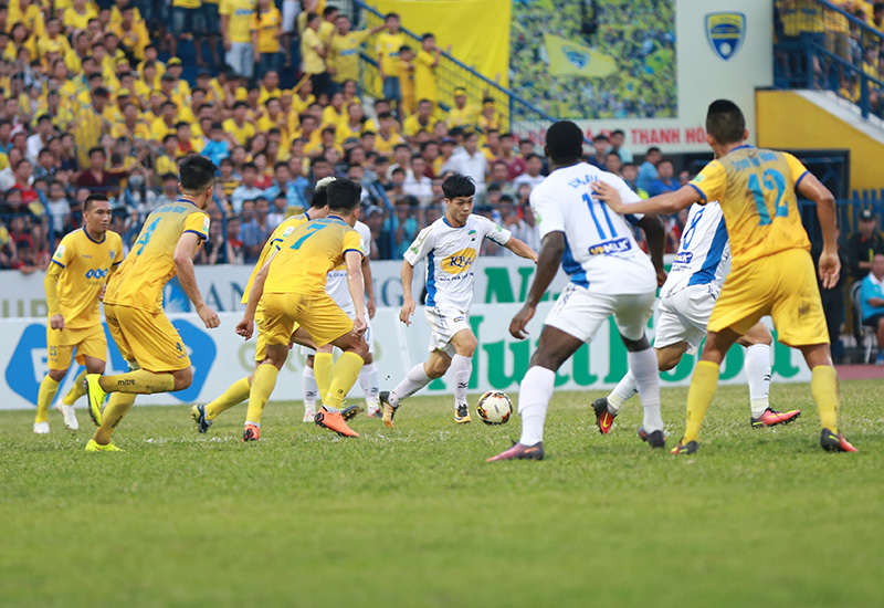 Công Phượng,bầu Đức,HAGL,V-League