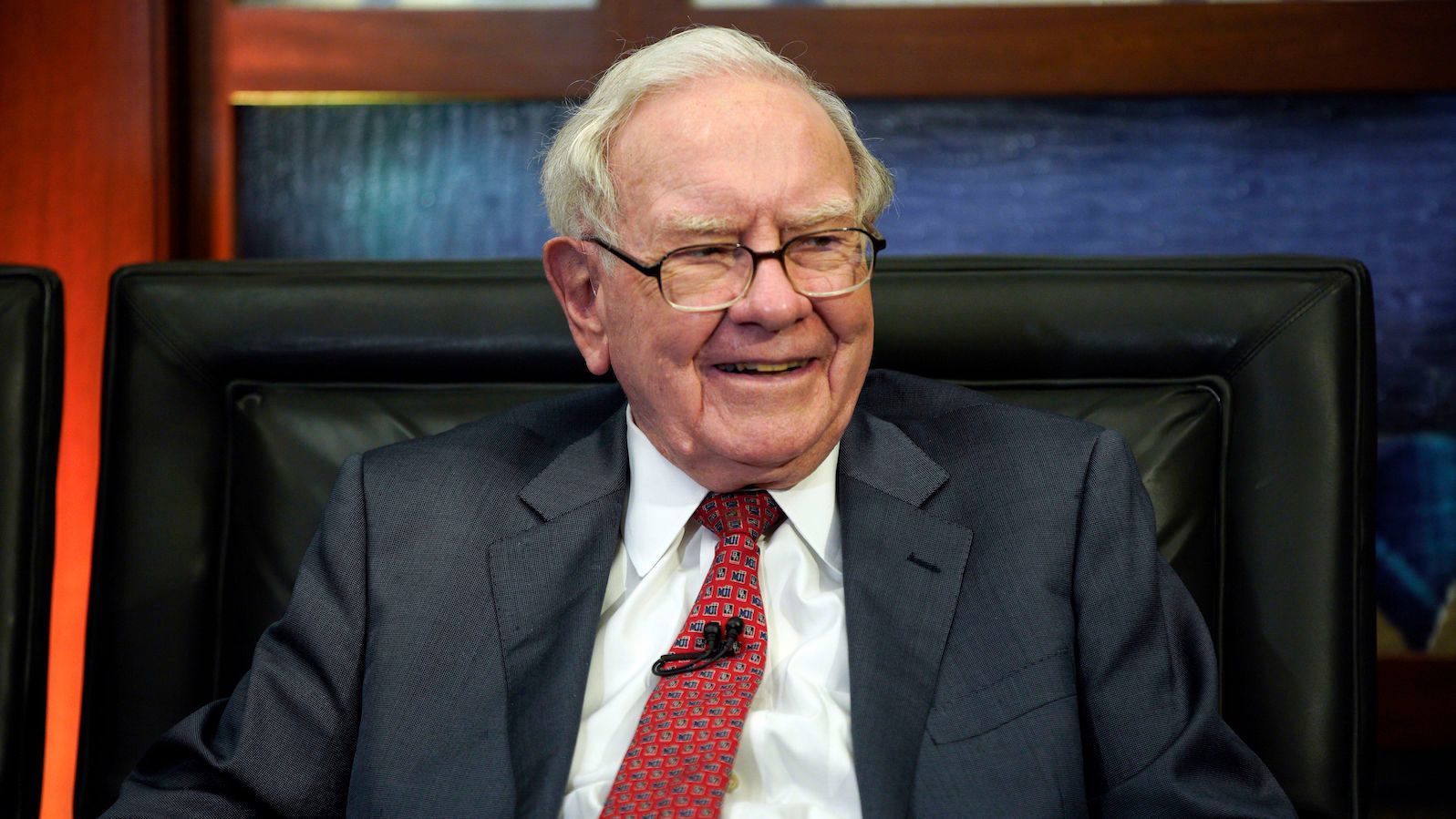 Trả 75,5 tỷ đồng để ăn trưa với tỷ phú Warren Buffet