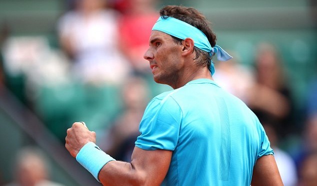 Nadal cân bằng kỷ lục 12 lần vào tứ kết Roland Garros của Djokovic